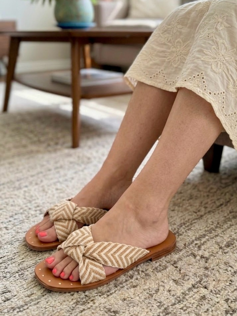Universal Thread Chevron Knit Slide Sandals - NWT Size 7